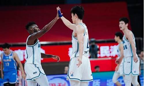 青岛cba 队篮球主教练是谁-青岛CBA教练篮球