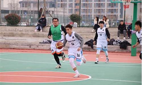 地方篮球俱乐部领导分工-篮球俱乐部总经理和主教练分工